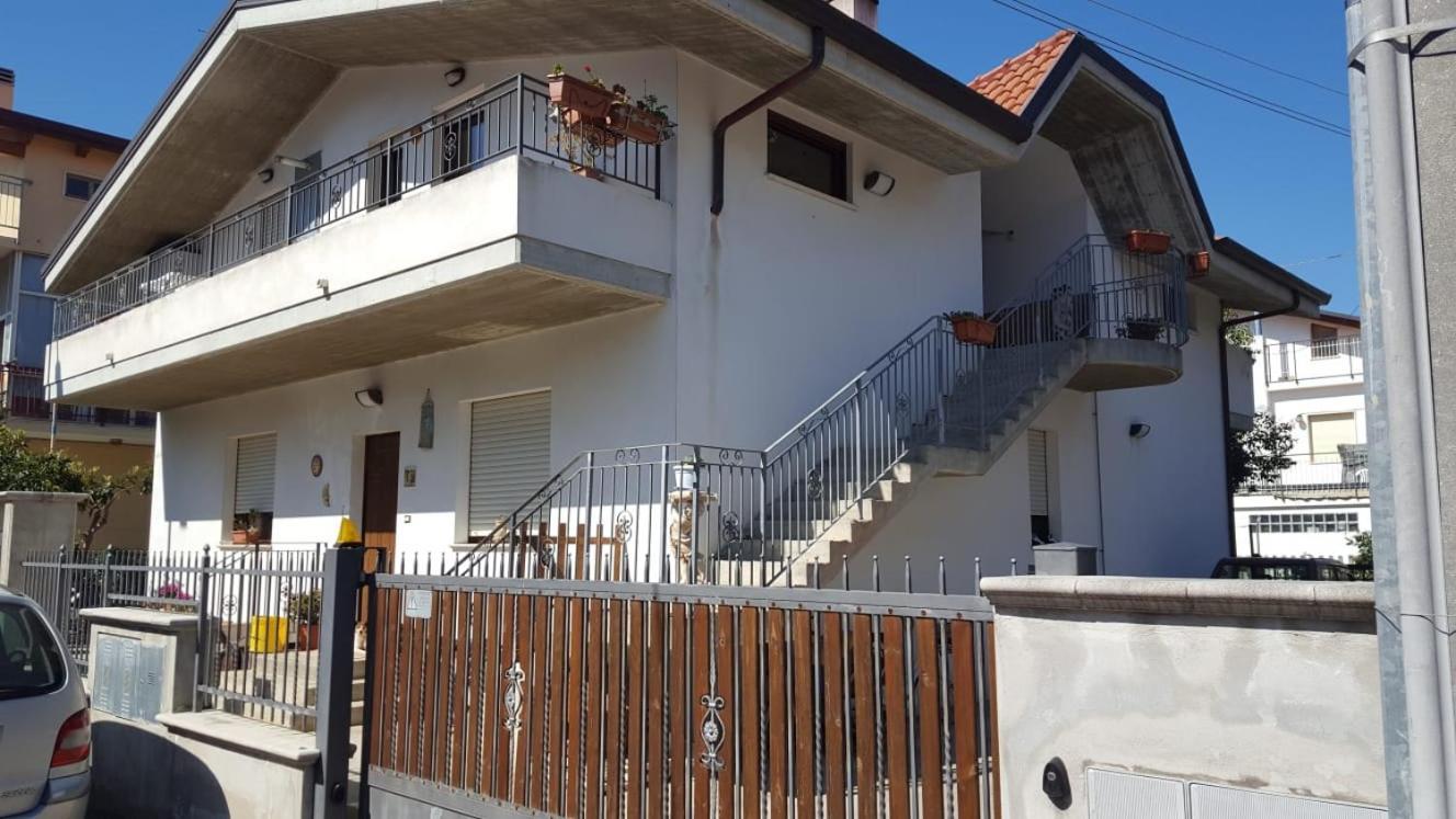 La Casa Di Cindy Villa Montesilvano Marina Eksteriør bilde